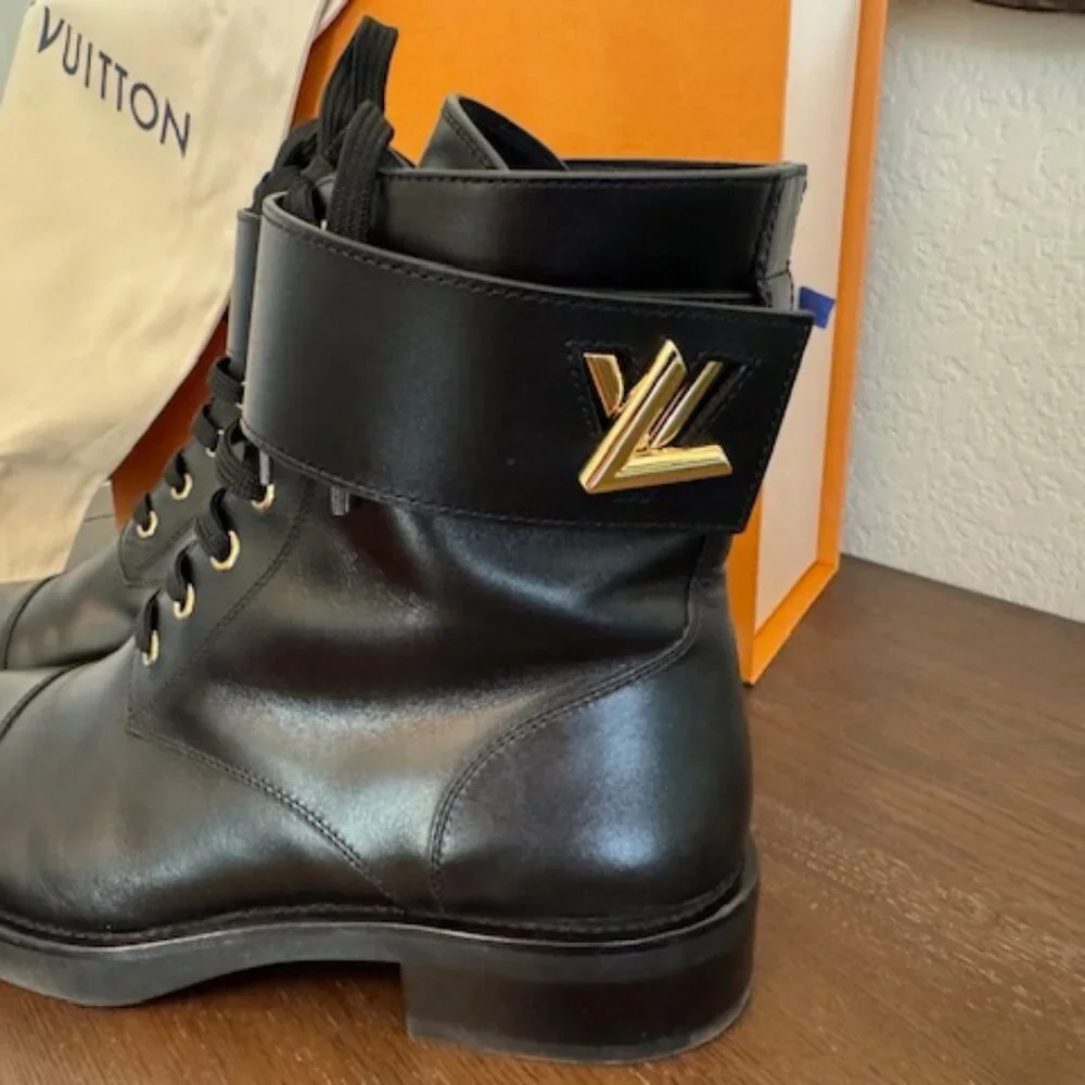 Louis Vuitton Women's Wonderland Flat Ranger Boots Leather - Picture 5 of 11